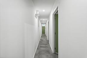 Cozy Stays - Private Rooms