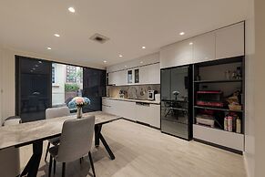 Moonlight Apartment