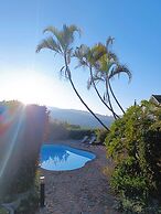 Guinea Fowl Lodge