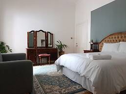 Guinea Fowl Lodge