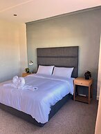Guinea Fowl Lodge