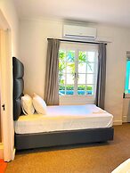Guinea Fowl Lodge
