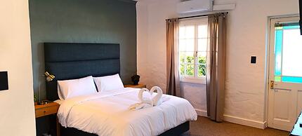 Guinea Fowl Lodge