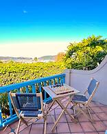 Guinea Fowl Lodge