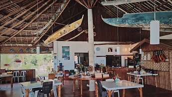 Cuestas Beach Resort & Restaurant
