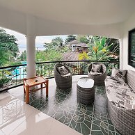 Cuestas Beach Resort & Restaurant