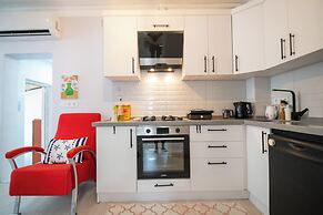 ALAYBEY GUEST HOME