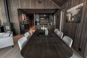 Luxury Holiday Home, Skiing, Sauna, Remote Office