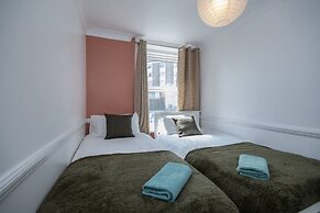 in Bournemouth With 2 Bedrooms and 1 Bathrooms