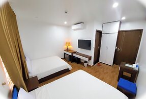 Cat Ba Charm Island Hotel