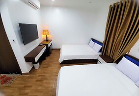 Cat Ba Charm Island Hotel