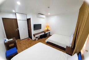 Cat Ba Charm Island Hotel