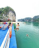 Cat Ba Charm Island Hotel