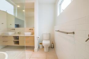 Cedar Sands Hideaway - 4BRM Home