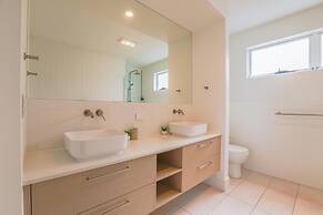 Cedar Sands Hideaway - 4BRM Home