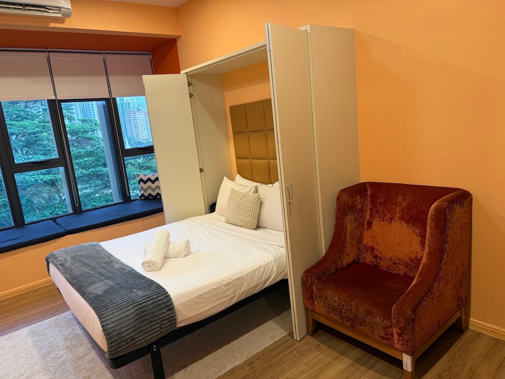 Ceylonz Suites by Icefly Hom's