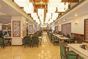 Gajraula Sukhdev Dhaba & Resort