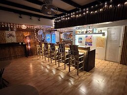Moonlight Bar and restaurant