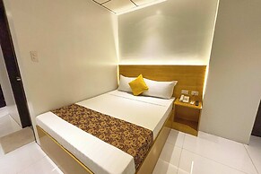 LuxeLite Suites Pasay