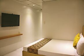 LuxeLite Suites Pasay