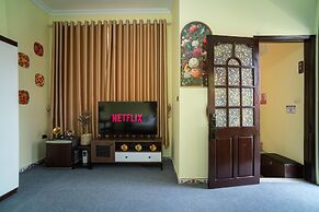CozyPosy Premier Apartment