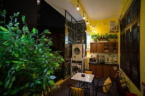 CozyPosy Premier Apartment