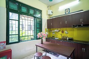 CozyPosy Premier Apartment