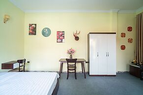 CozyPosy Premier Apartment