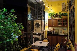 CozyPosy Premier Apartment