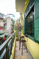 CozyPosy Premier Apartment