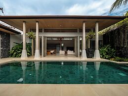 Exclusive villa in Botanica The Nature