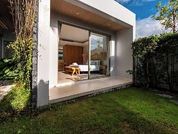 Exclusive villa in Botanica The Nature