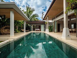 Exclusive villa in Botanica The Nature