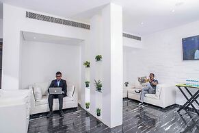 Club Central Hotel