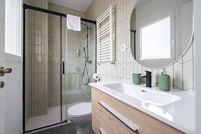Vallecano Apartments by Olala Homes