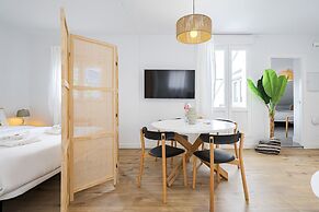 Vallecano Apartments by Olala Homes
