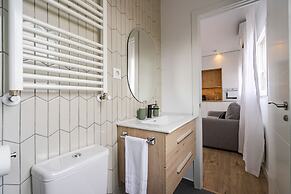 Vallecano Apartments by Olala Homes