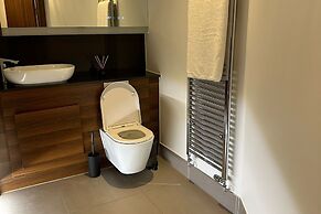 Exclusive 2 Bedroom Apartment