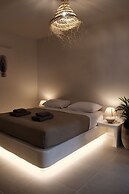 Cycladic Charm
