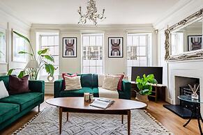 Spacious 3BR 2BA Flat in Central Soho
