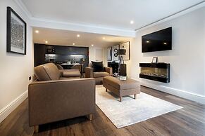 Courtyard Apartments