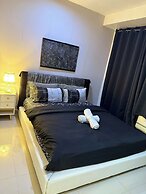 Penthouse 2 bedroom unit with balcony