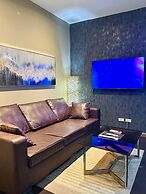 Penthouse 2 bedroom unit with balcony