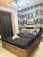 Penthouse 2 bedroom unit with balcony