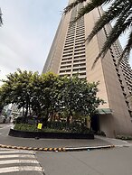 Penthouse 2 bedroom unit with balcony