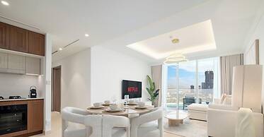 LUX  The Palace Residence Suite 2