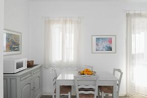Acres Sunset Residence