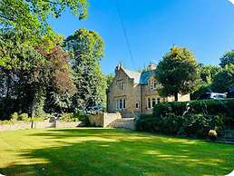 Lodge - Sleeps 18, pet Friendly & Free Parking