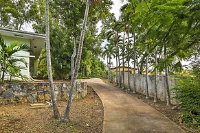 Bright St Thomas Getaway W/pool, 3Mi to Magens Bay
