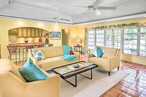 Bright St Thomas Getaway W/pool, 3Mi to Magens Bay